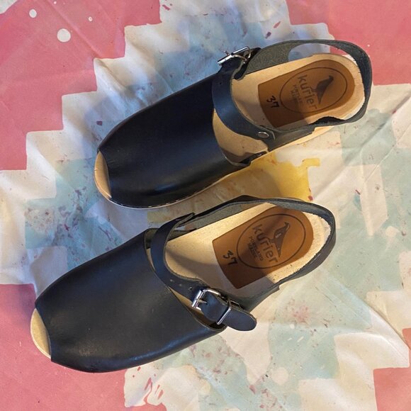 Kurier - Portland, Maine-made Leather and Natural Wood Clog - Picture 4 of 9